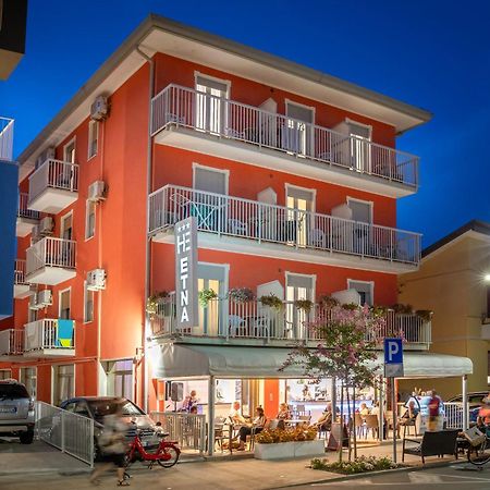 Hotel Etna Каорле Экстерьер фото