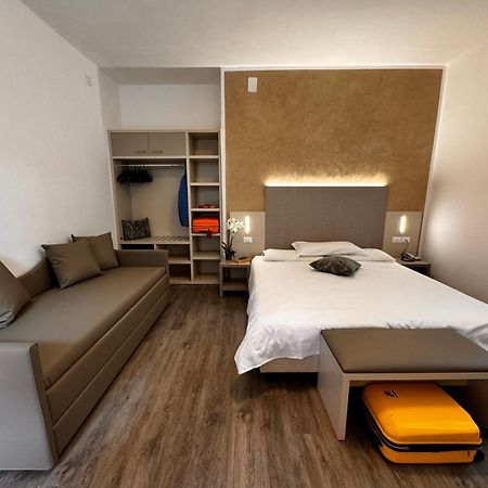 Hotel Etna Каорле Экстерьер фото