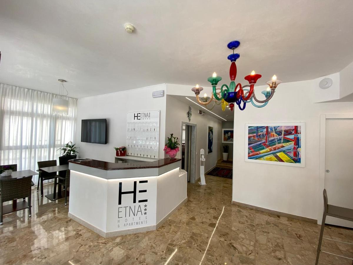 Hotel Etna Каорле Экстерьер фото