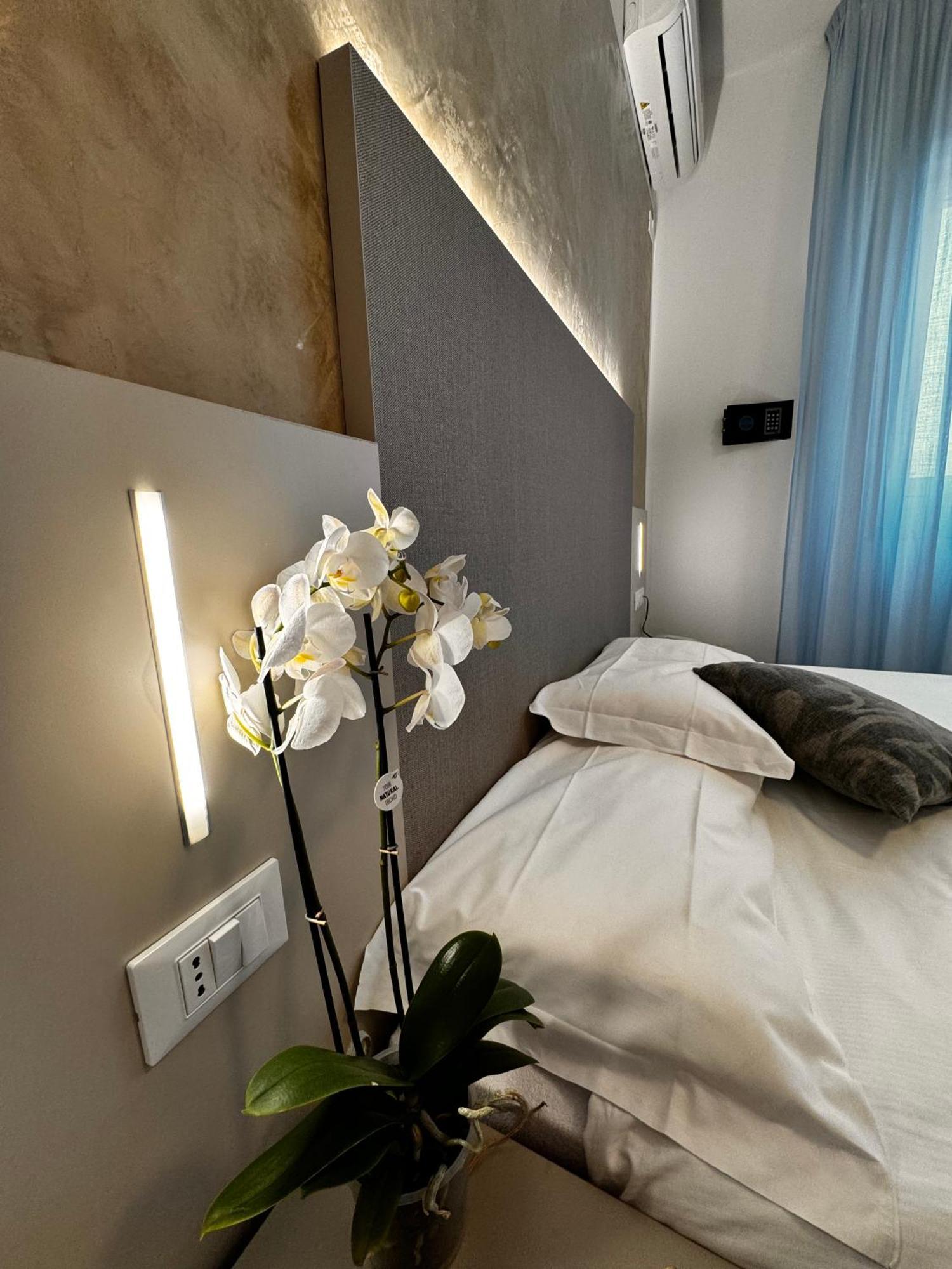 Hotel Etna Каорле Экстерьер фото