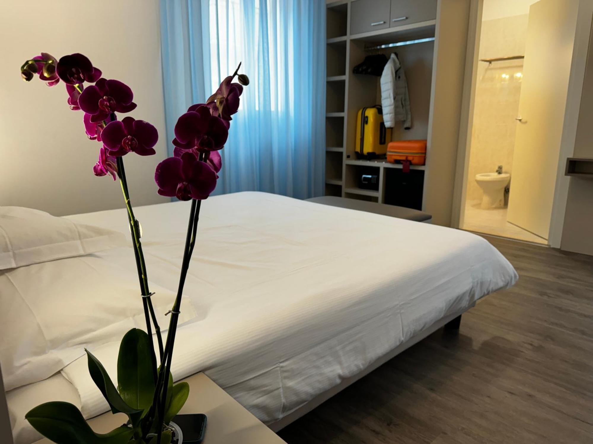 Hotel Etna Каорле Экстерьер фото